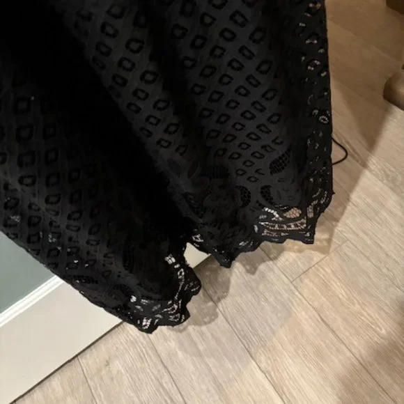 Vera Wang Formal Lace Maxi Dress - Picture 14 of 14